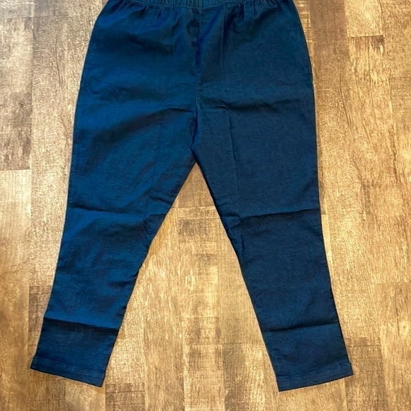 Turtle Bay Women’s stretch elastic waist, pull-on jeans, short length. New - Picture 5 of 8